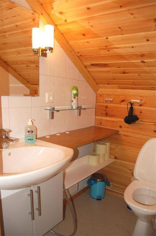 Lomaperkkioe Apartments Vuokatti Pokoj fotografie